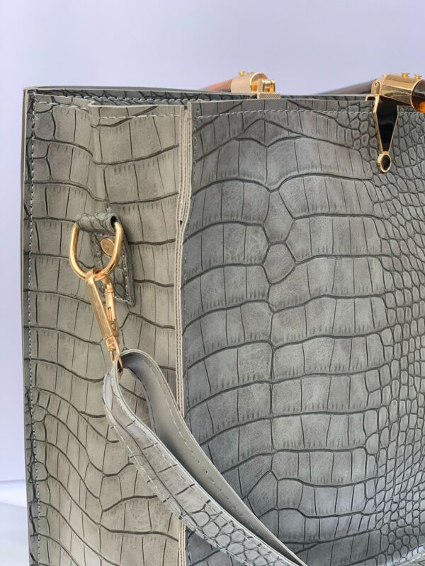 Croc Thela - Image 4